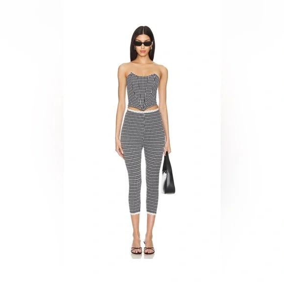 Somebodee Gingham Capri Pants in Black